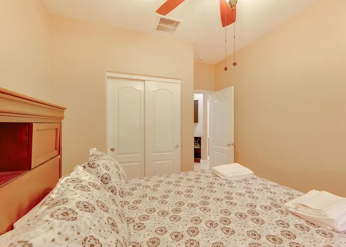 Family W/ Community Perks - 8 Mi To Chandler! Holiday home Gilbert