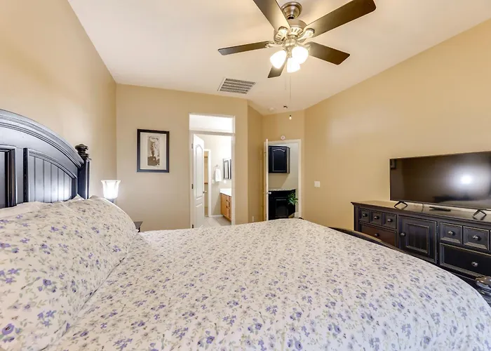 Family W/ Community Perks - 8 Mi To Chandler! Holiday home *