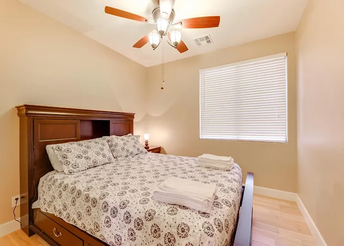 Holiday home Family W/ Community Perks - 8 Mi To Chandler! Gilbert